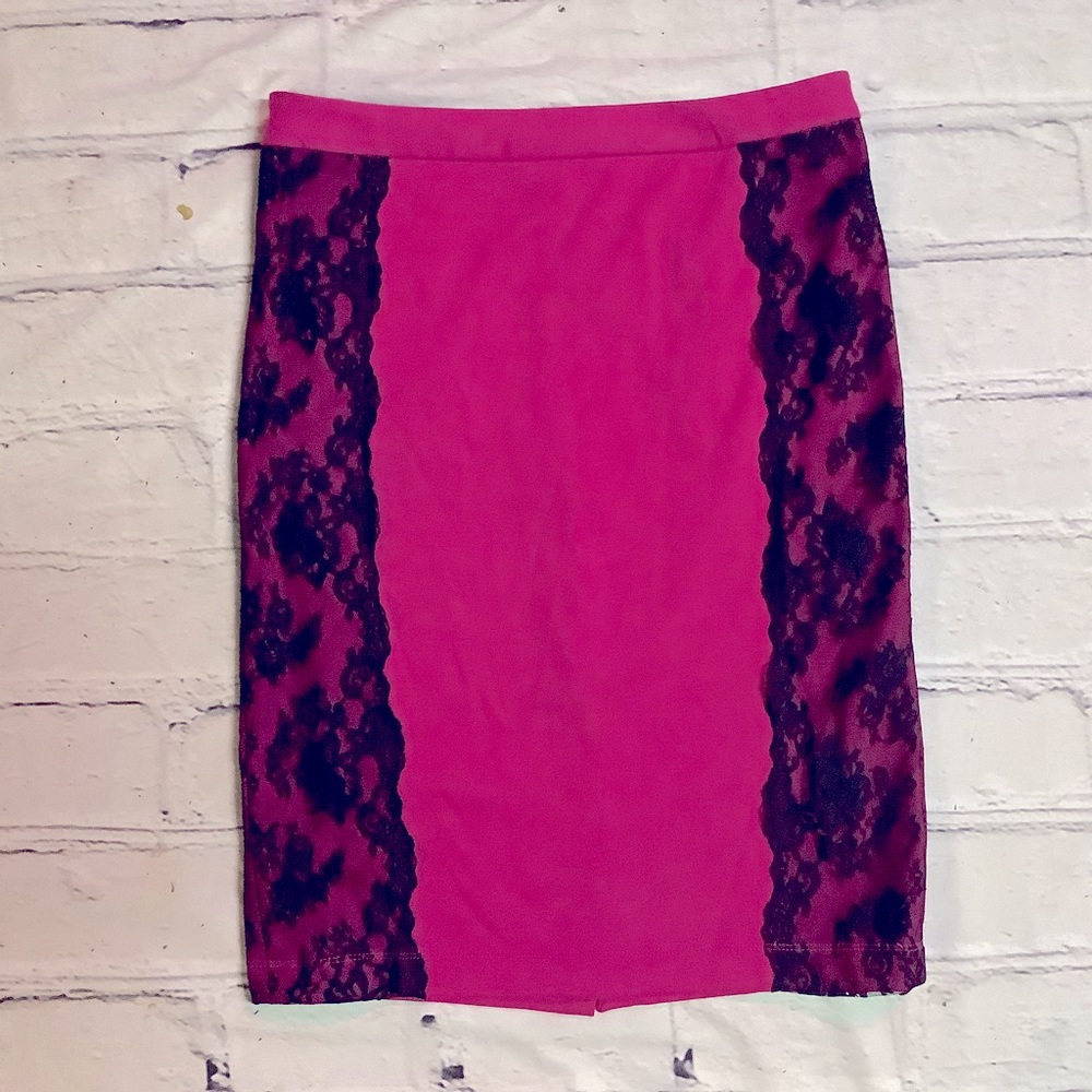MISS TINA SKIRT. SIZE 6